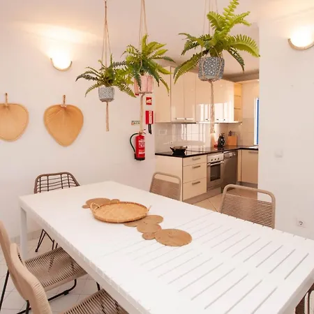 Windmill By Ocvillas * Αλμπουφέιρα